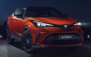Toyota C-HR Hybrid 2019 года (WW)